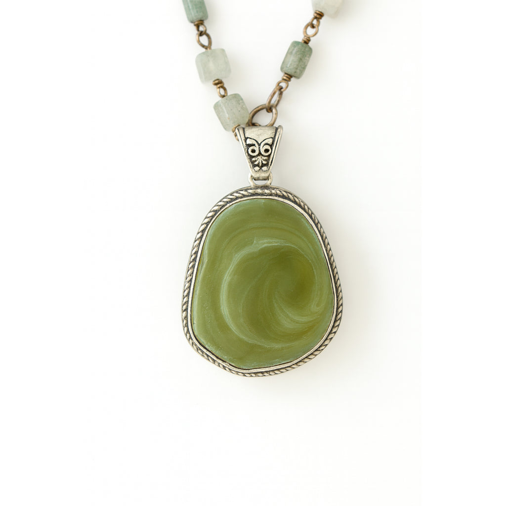 Green Agate Pendant Necklace