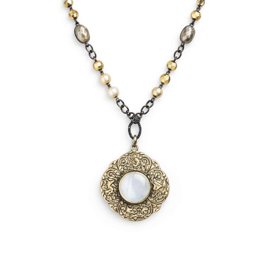 Coin Pearl Pendant Necklace