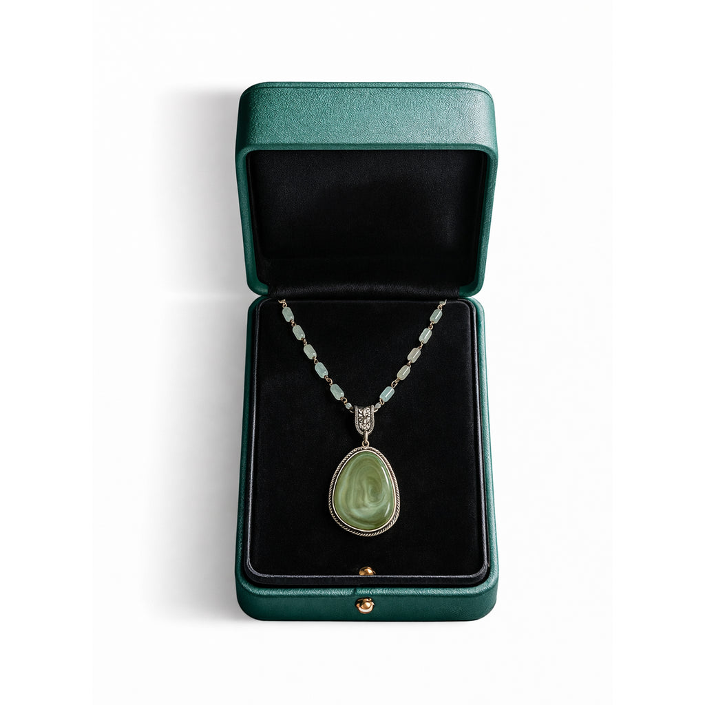 Green Agate Pendant Necklace